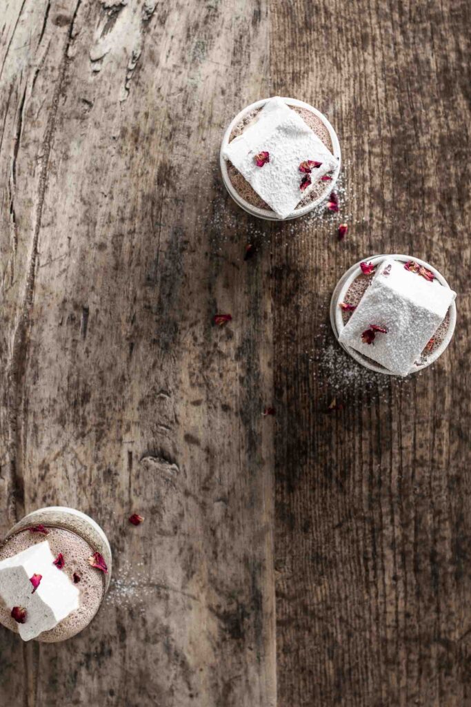 Skumfiduser med kardemomme og rose
