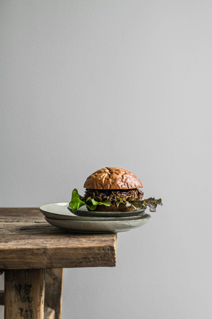 Pulled beef med hyldebær BBQ sauce